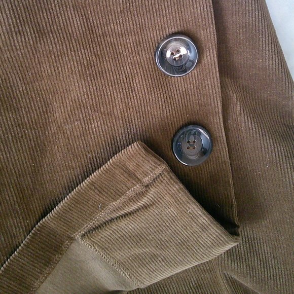 COCO & JAIMESON - Corduroy Button Front Mini Skirt - Size Medium - Picture 6 of 11